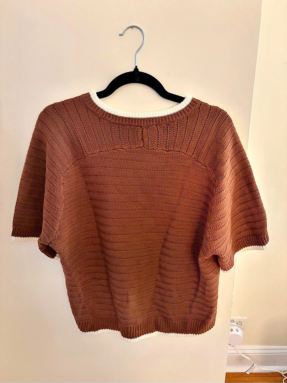 Abercrombie & Fitch Brown & White Short Sleeve Sweater Size Medium